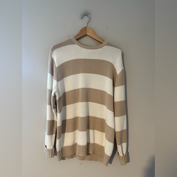Brandy‎ Melville Brianna sweater OS - Picture 4 of 6